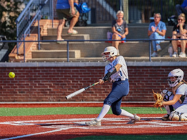 Varsity Softball Defeats Cass High School, 1-0