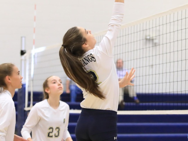 Volleyball Splits Home Opener with Mt. Pisgah and Riverwood