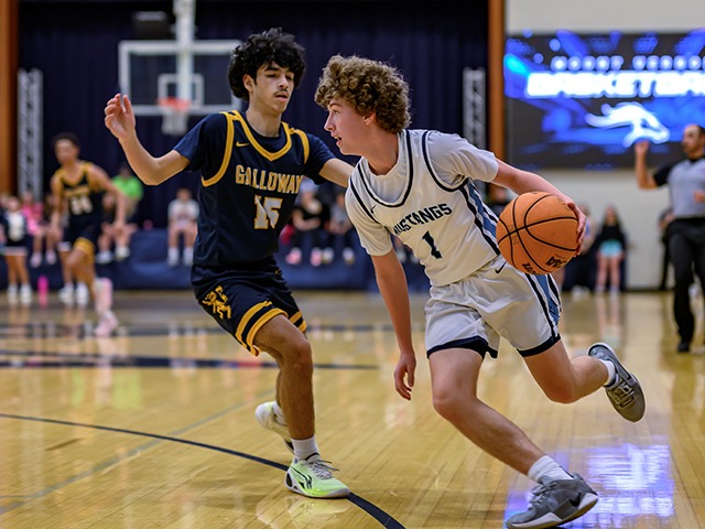 Varsity Softball Bests Mount Paran 4-3 in 10-Inning Thriller