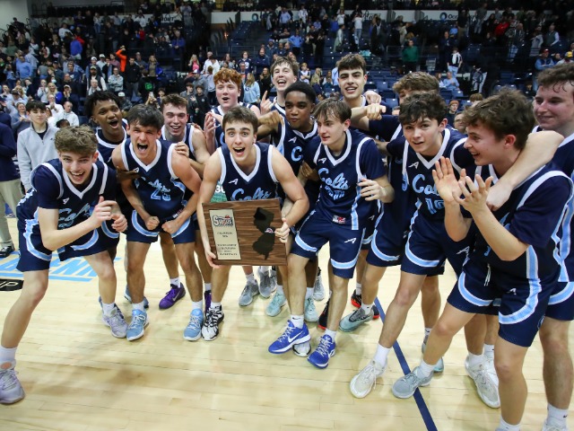 Image for Basketball Secures Elusive 17th Shore Conference Title Basketball Secures Elusive 17th Shore Conference Title image