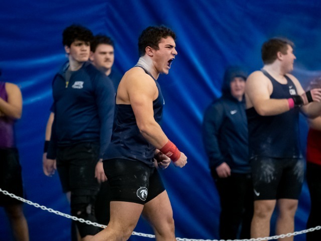 Coach Mottola Wins Fencing Coach of the Year