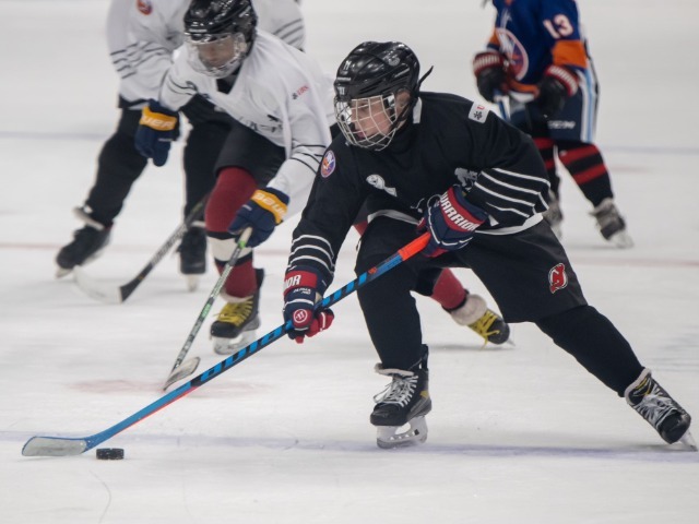 Newark Academy Rising Eighth Grade Ice Hockey Star Competes Internationally 