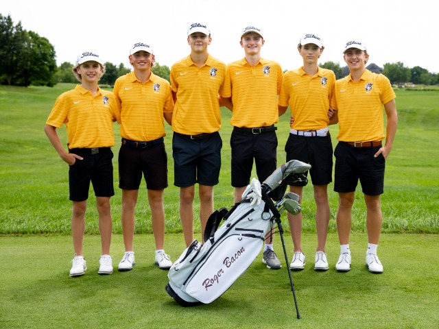 Boys Golf celebrates Senior Day with win over CCD