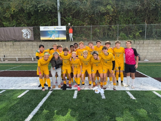 Boys Soccer beats Reading 5-0 to end regular season