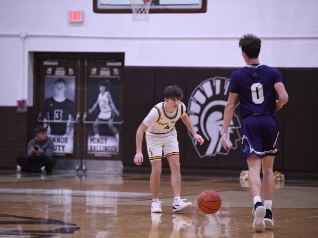 Boys Hoops defeats Gamble, improves to .500 on the season