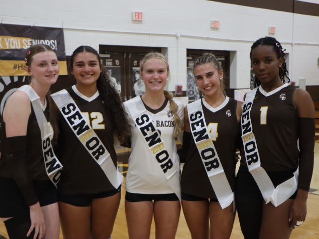 THANK YOU SENIORS! Roger Bacon Volleyball celebrates Senior Night