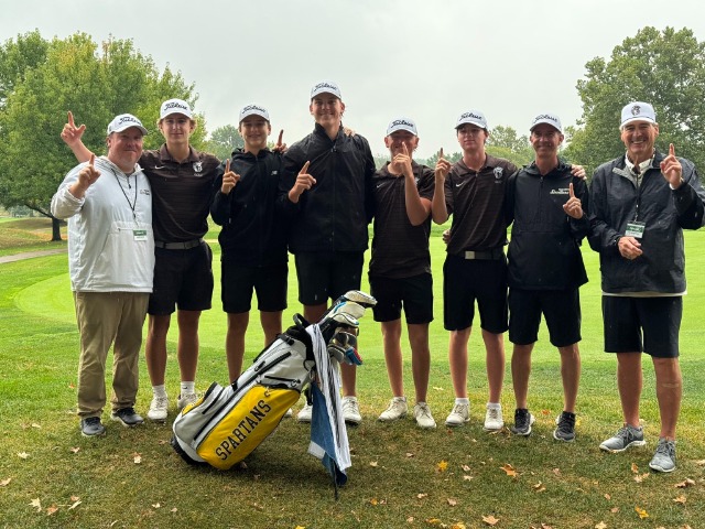 Boys Golf wins Sectional Tournament!