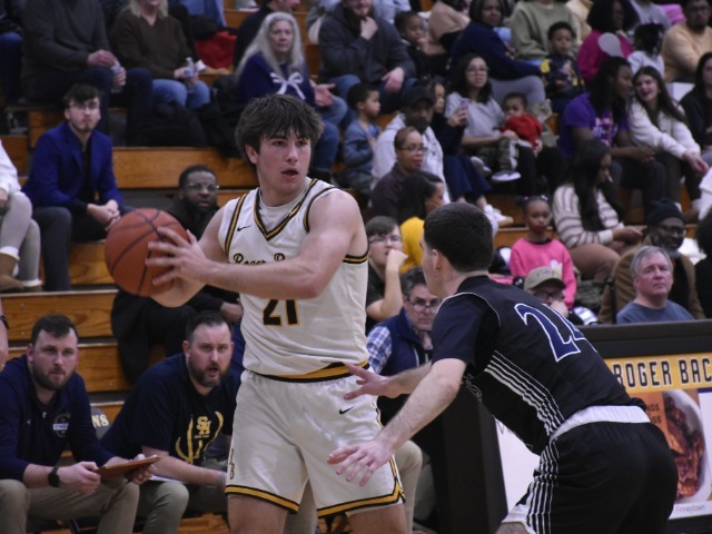 Boys Basketball earns season sweep over Purcell Marian