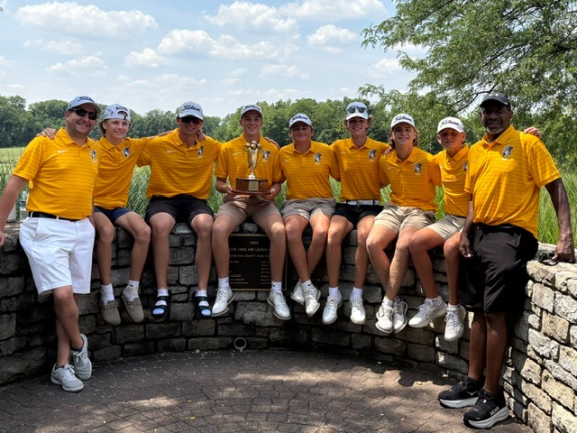 Roger Bacon Varsity Brown Golf wins Reading Invitational