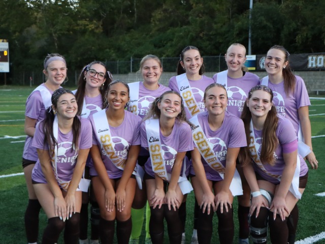 Girls Soccer shuts out Cincinnati Christian on Senior Night
