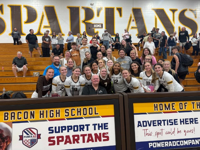 Girls Varsity Volleyball sweeps MVCA