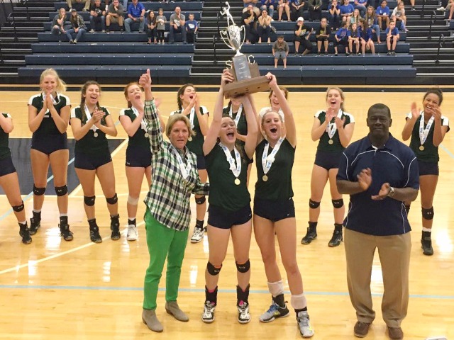 Bishop England rallies for 18th straight state championship