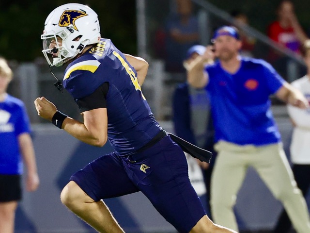 PCA Battles Parish Episcopal in Friday Night Showdown