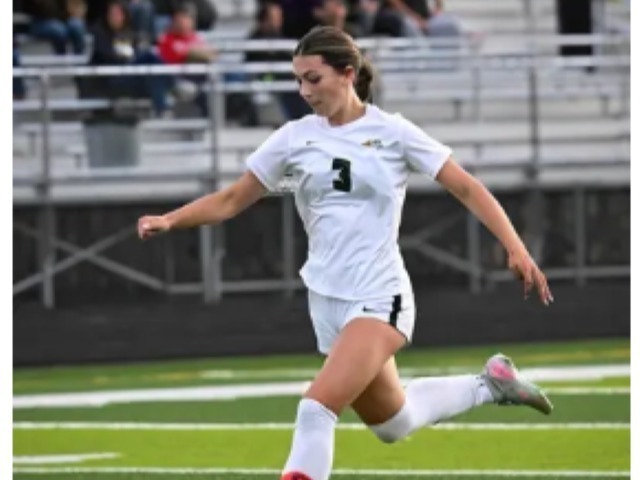 Claire Wichman Scores 200th Goal!