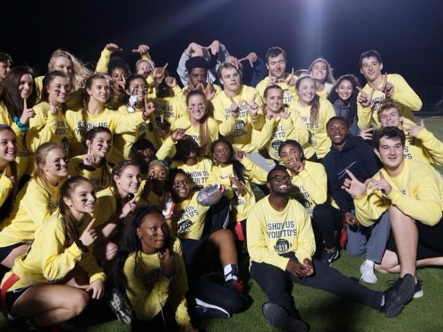 Powderpuff game creates excitement for Homecoming week