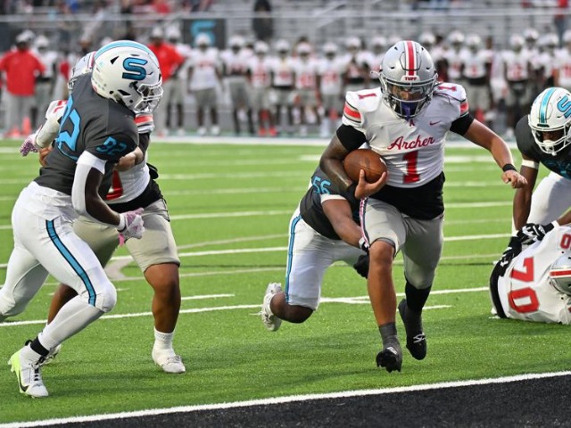 Jordan Do Leads Archer to Blowout Win over Seckinger 