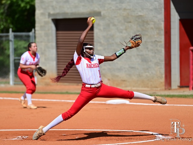 SOFTBALL ROUNDUP: