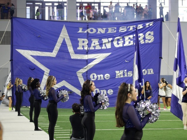 District Football Notes: Lone Star Rallies in First Close Game, Comebacks and Updated Standings 
