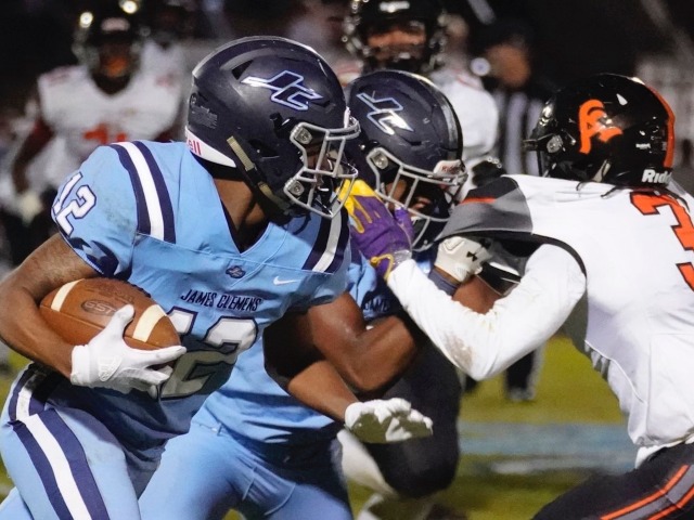 Manny Sanders scores twice to lead James Clemens 35-14 win over Grissom