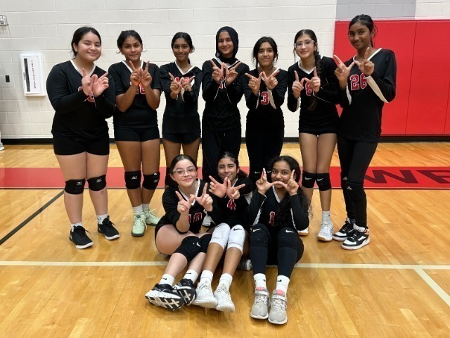 8th Grade Volleyball Kicks Off 2021 Season