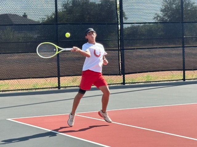 Bronco Tennis Dominates Temple 17-2, Moves to 2-1 in District Play
