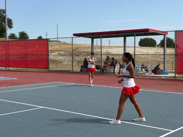 Broncos Secure 14-5 Victory Over Harker Heights in High-Stakes Battle