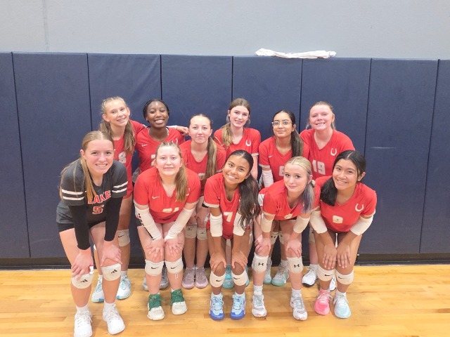 Lake Belton Red Volleyball Battles Past Chaparral in Three-Set Thriller