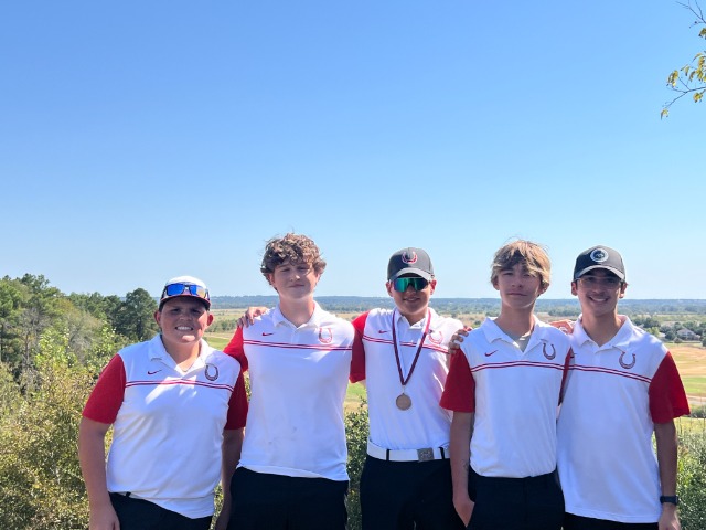 Bronco JV Golf Competes at Colovista