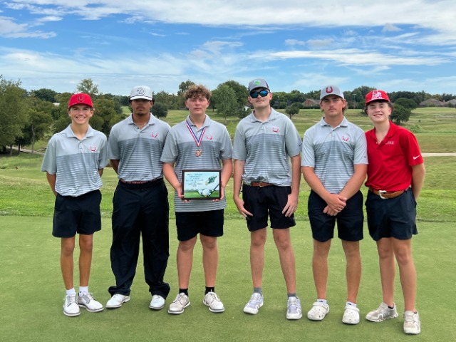 Bronco Varsity Golf Goes Swinging in the Rain
