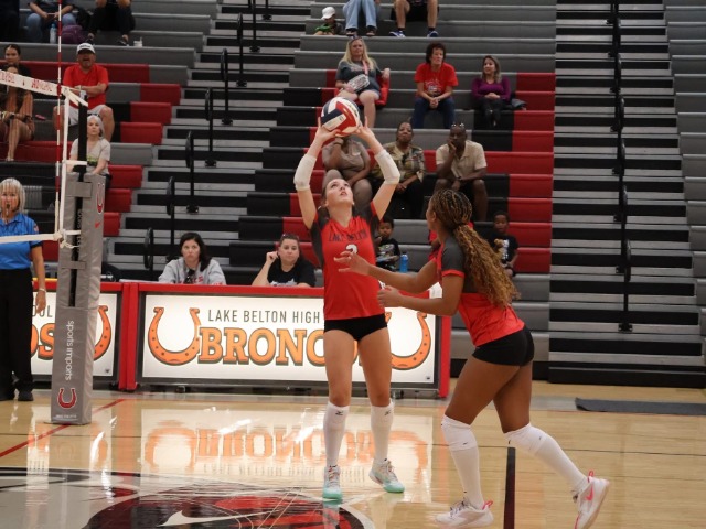 Lady Broncos Deliver Electrifying Win in Second Match, Taking Down East View in Two Sets
