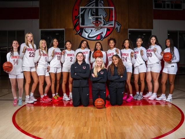 Lady Broncos Improve to 7–0 With Dominant Win at Rogers