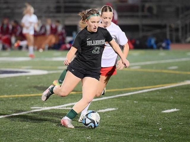 Islanders Boys’ Soccer Team Opens Season With Win Over Sweetwater