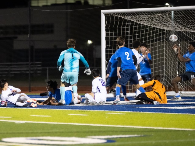 Girls soccer remains undefeated in SFL