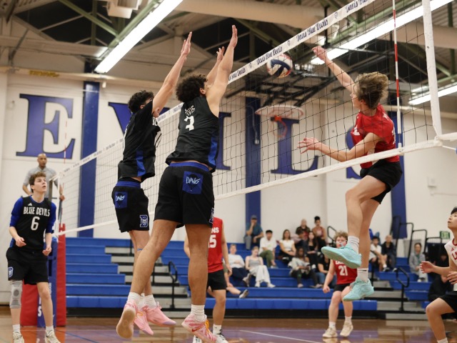 Girls soccer remains undefeated in SFL