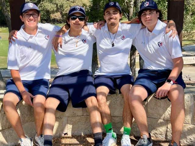 Veterans Memorial Boys Golf Team Kicks Off The Season at Boys Fall Classic 