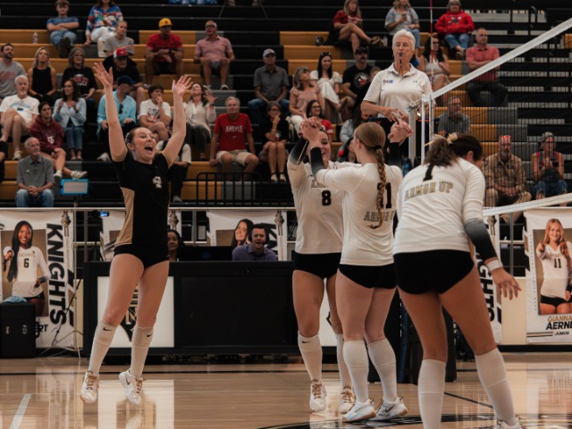 Knights fall to Argyle after intense battle