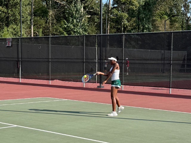 Gators Roll Past Splendora, Set Up District Championship