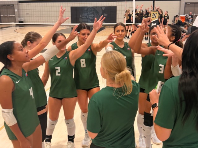 8/18 Varsity Volleyball vs Nederland