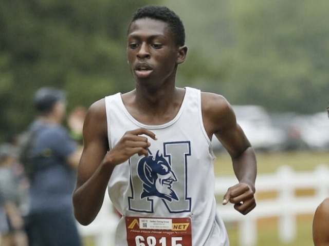 Cross Country Competes in Foxhall Race
