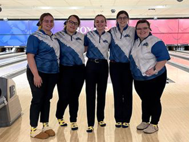 SIC Bowling Teams Get Rolling at Columbia 300 Western Shootout