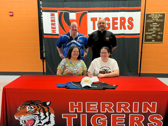 Falcons Ink Standout from Herrin High School: Faith Perry Signs with SIC Women's Bowling Team