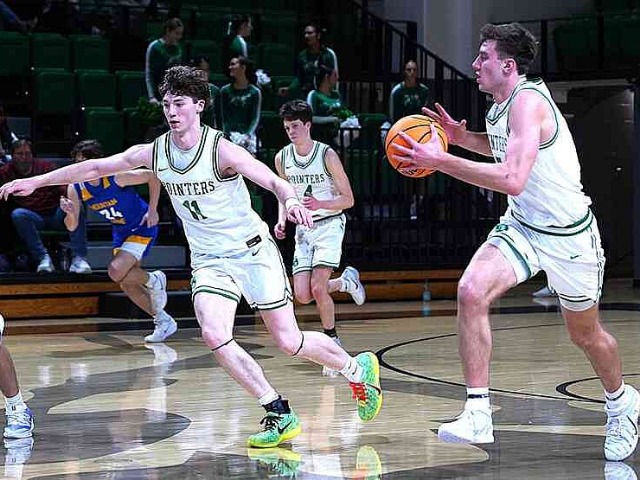 Van Buren, Alma open season early