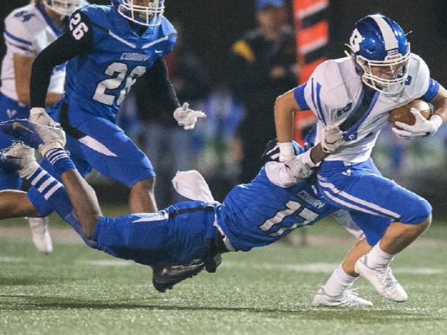Hornets get untracked behind Ledbetter's 6 TDs