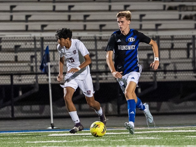 Levi Eidenmiller Dribbles Downfield Versus Berea-Midpark on Monday Night
