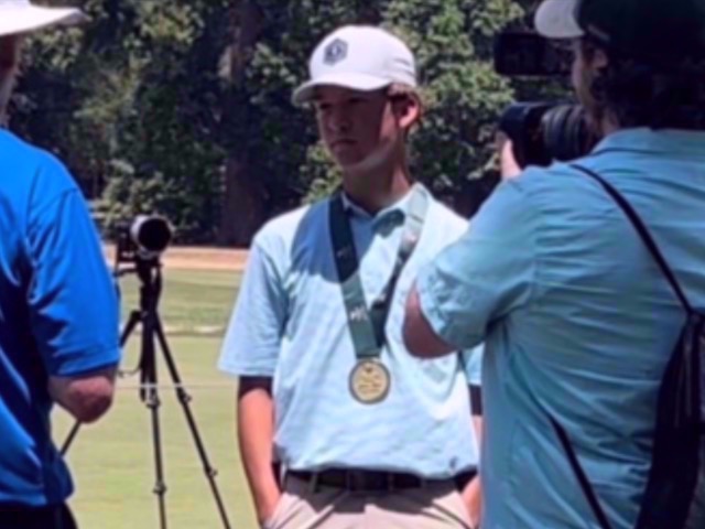 Pair of Dragon Golf Standouts Shine in Junior Open