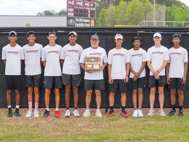 Collierville Men's Tennis Sweeps Houston To Win District Tournament Title