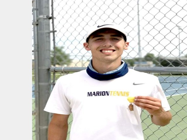 Williams qualifies for state tennis tournament