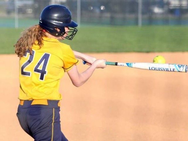 Marion softball sweeps Cahokia