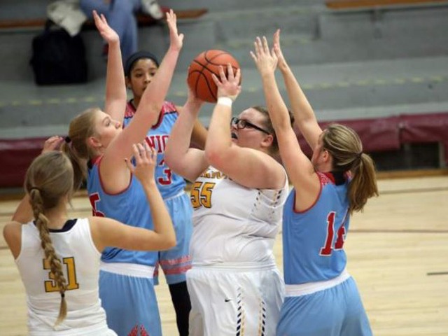 Lady Cats get win after two losses at Benton tourney