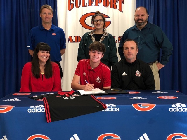 Gavin Taylor signs with William Carey University